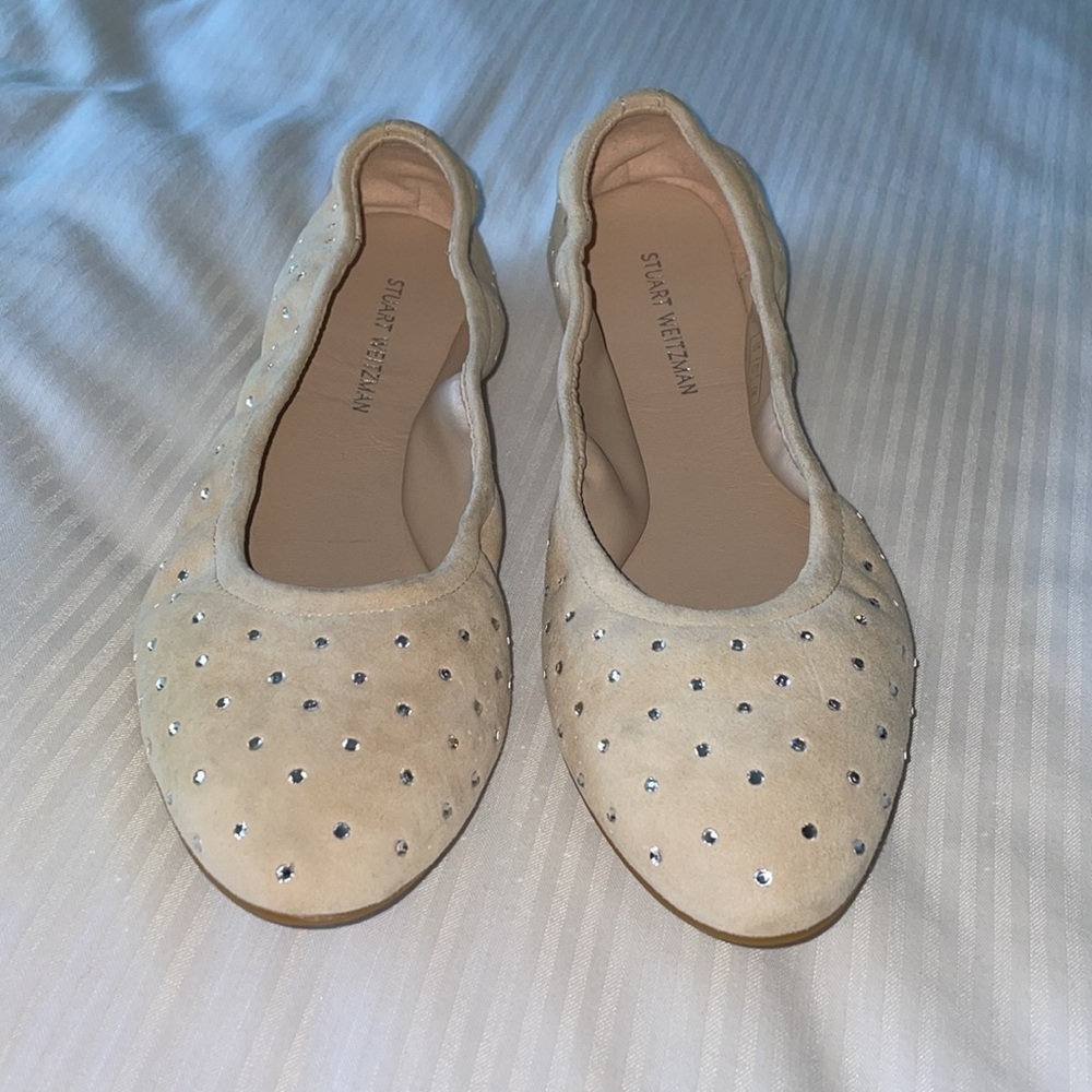 NWOB Stuart Weitzman studded ballet slipper. Size 6.5. Color Museline. - Picture 2 of 6